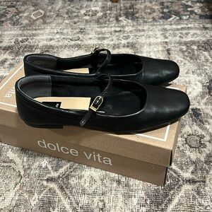 Dolce Vita Aileen Mary Jane Black Leather size 6